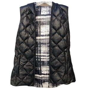 Vintage Women’s Gerry Down Filled Reversible Hooded Vest Black White Size Medium